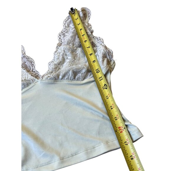 Princess Polly Y2K Crop Top Womens 6 Yellow Sleeveless Lace V-Neck Cottage Fairy - Picture 6 of 6